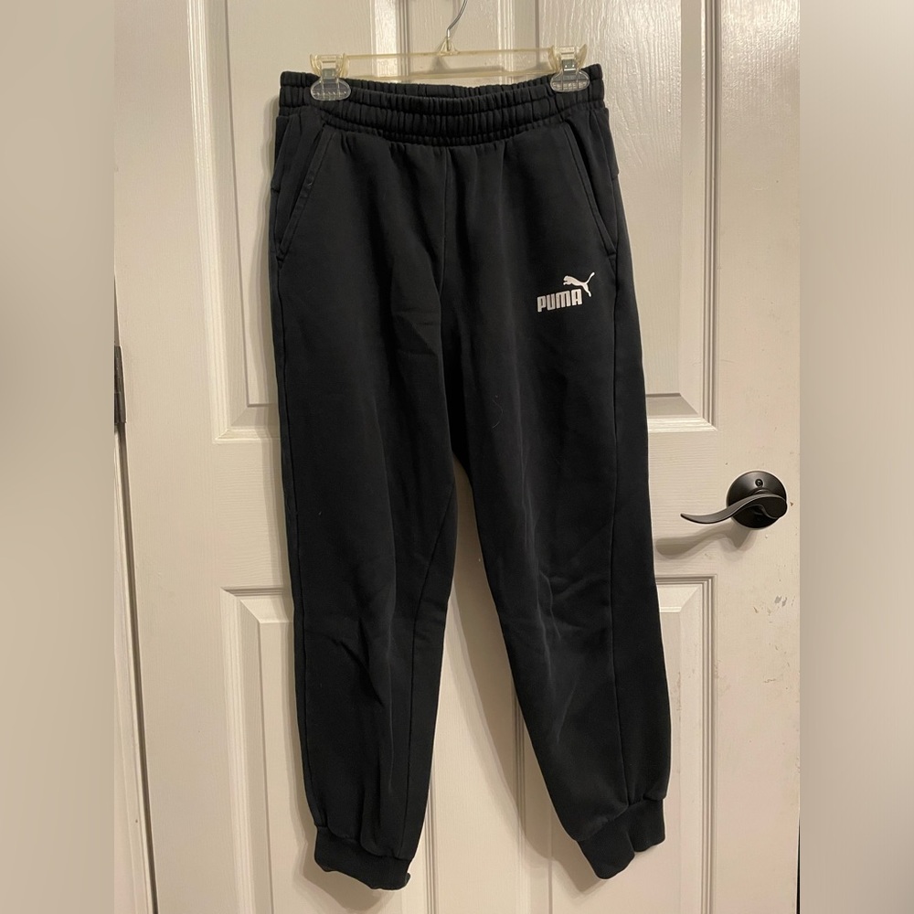 Black PUMA sweatpants